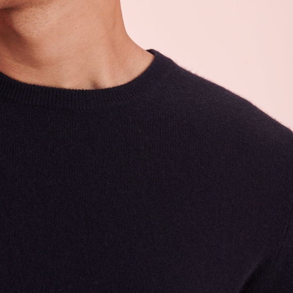 NWT - NAADAM 100% cashmere the essentials men's sweater - Color Navy - Picture 8 of 9